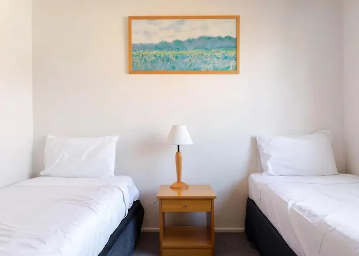 Lamplighter Motel